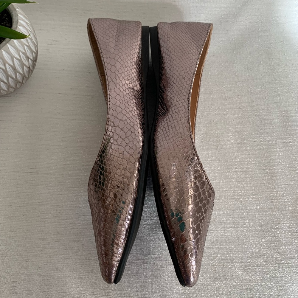 Lane Bryant Snake Texture Pewter Metallic Pointed Toe Flats Woman’s 10W - Picture 8 of 12